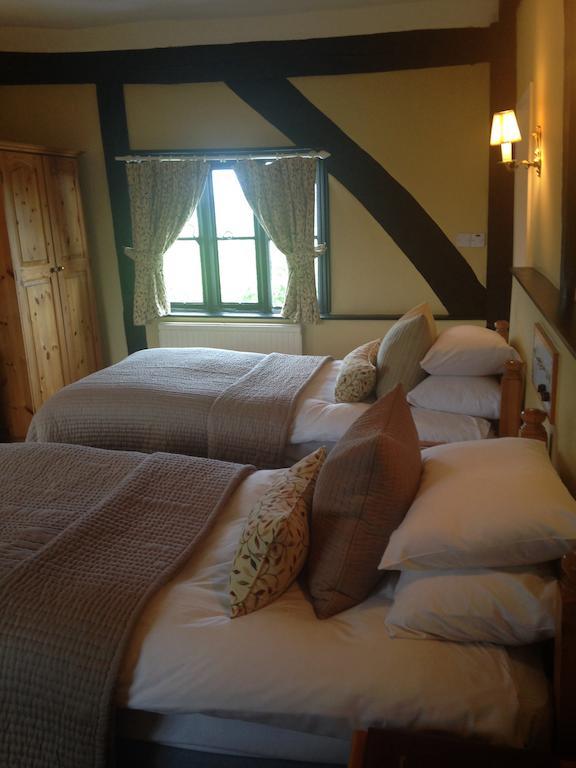 The Star And Eagle Hotel Goudhurst Room photo